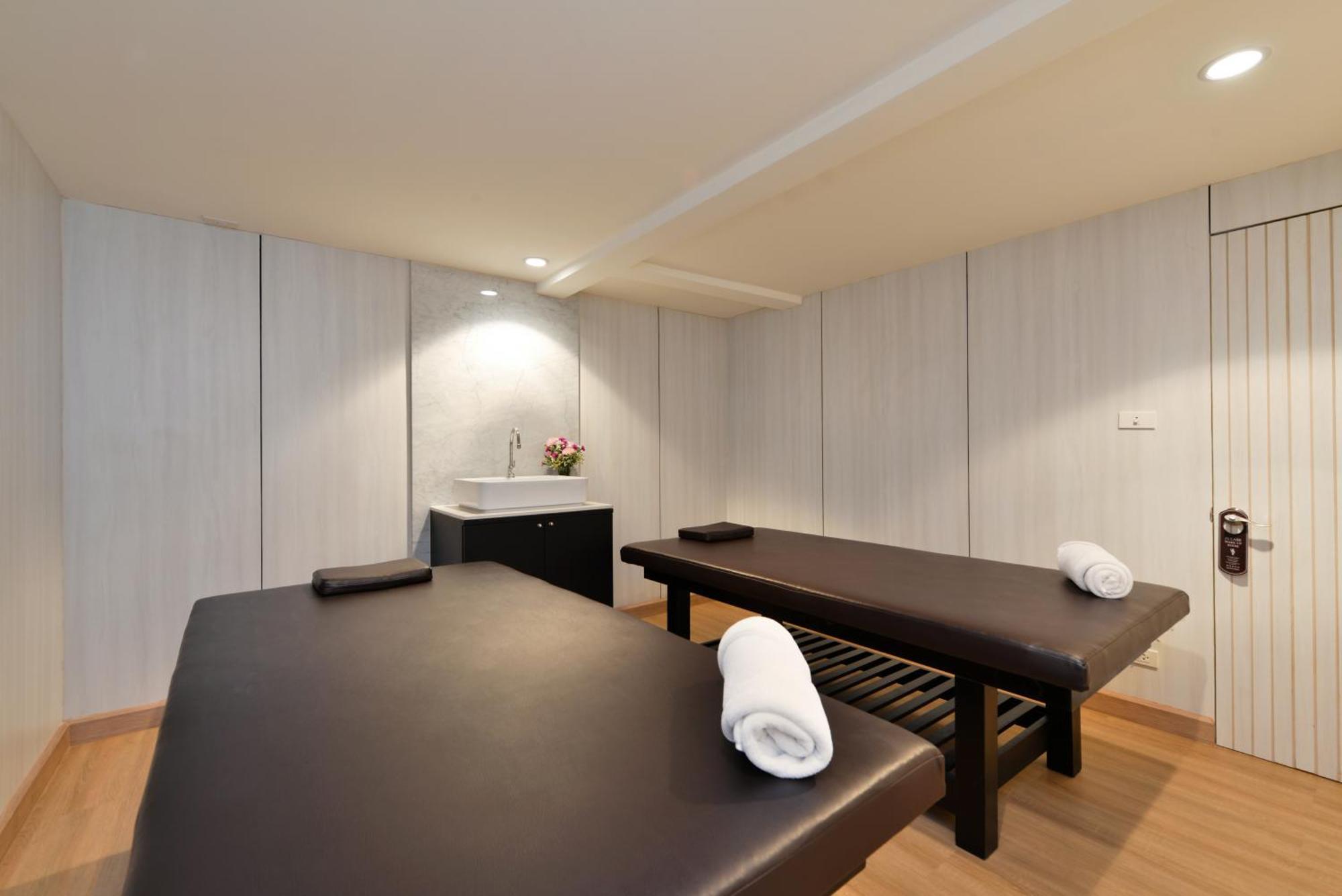 빌라 드 프라나콘 - 를레 앤 샤토 방콕 외부 사진 Massage beds