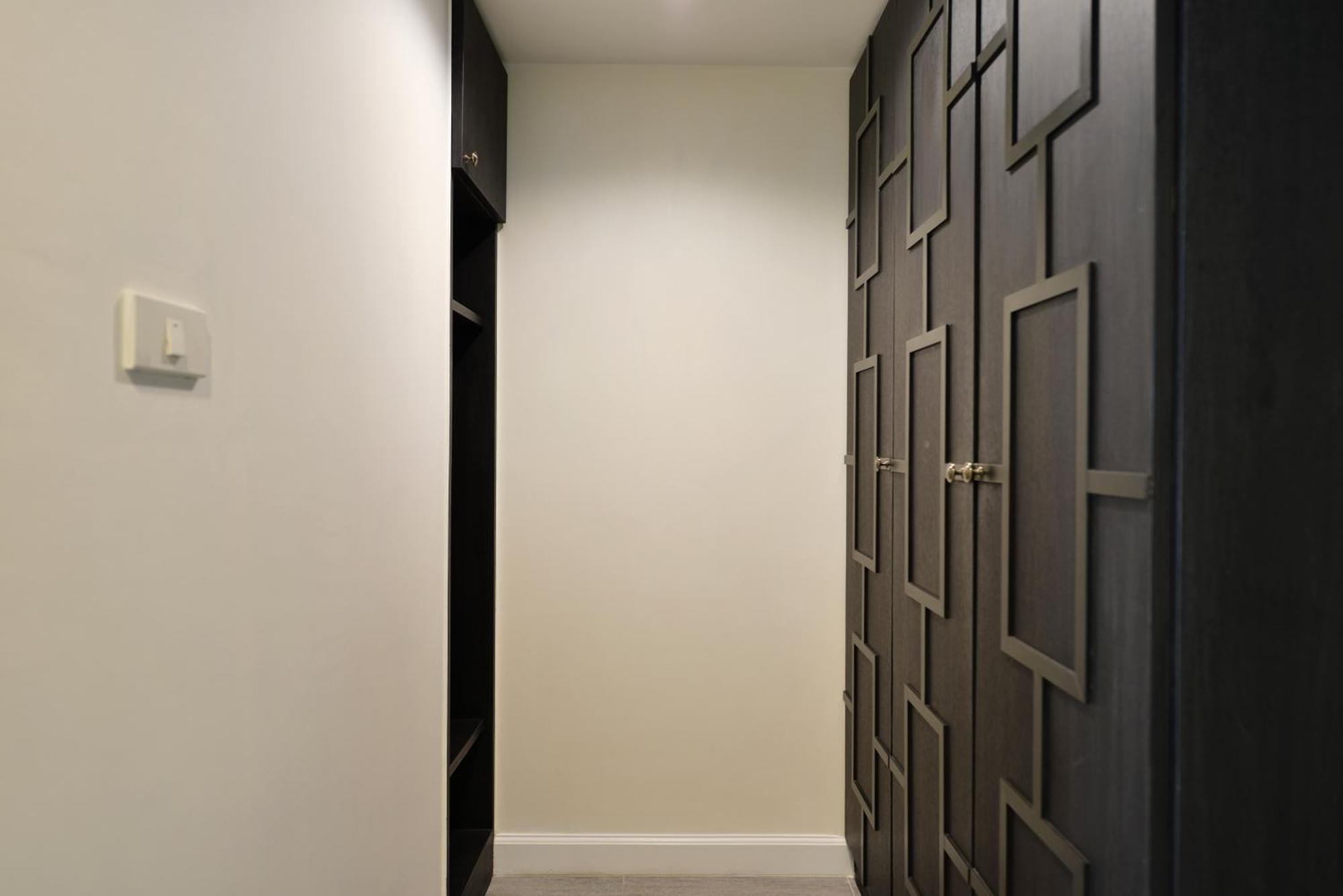 빌라 드 프라나콘 - 를레 앤 샤토 방콕 외부 사진 A typical residential locker room at the University of Toronto