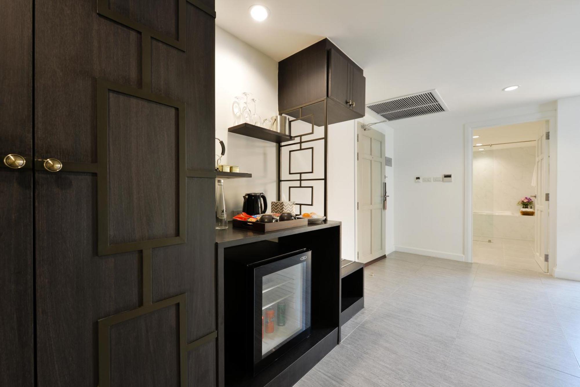 빌라 드 프라나콘 - 를레 앤 샤토 방콕 외부 사진 A kitchen in a serviced apartment